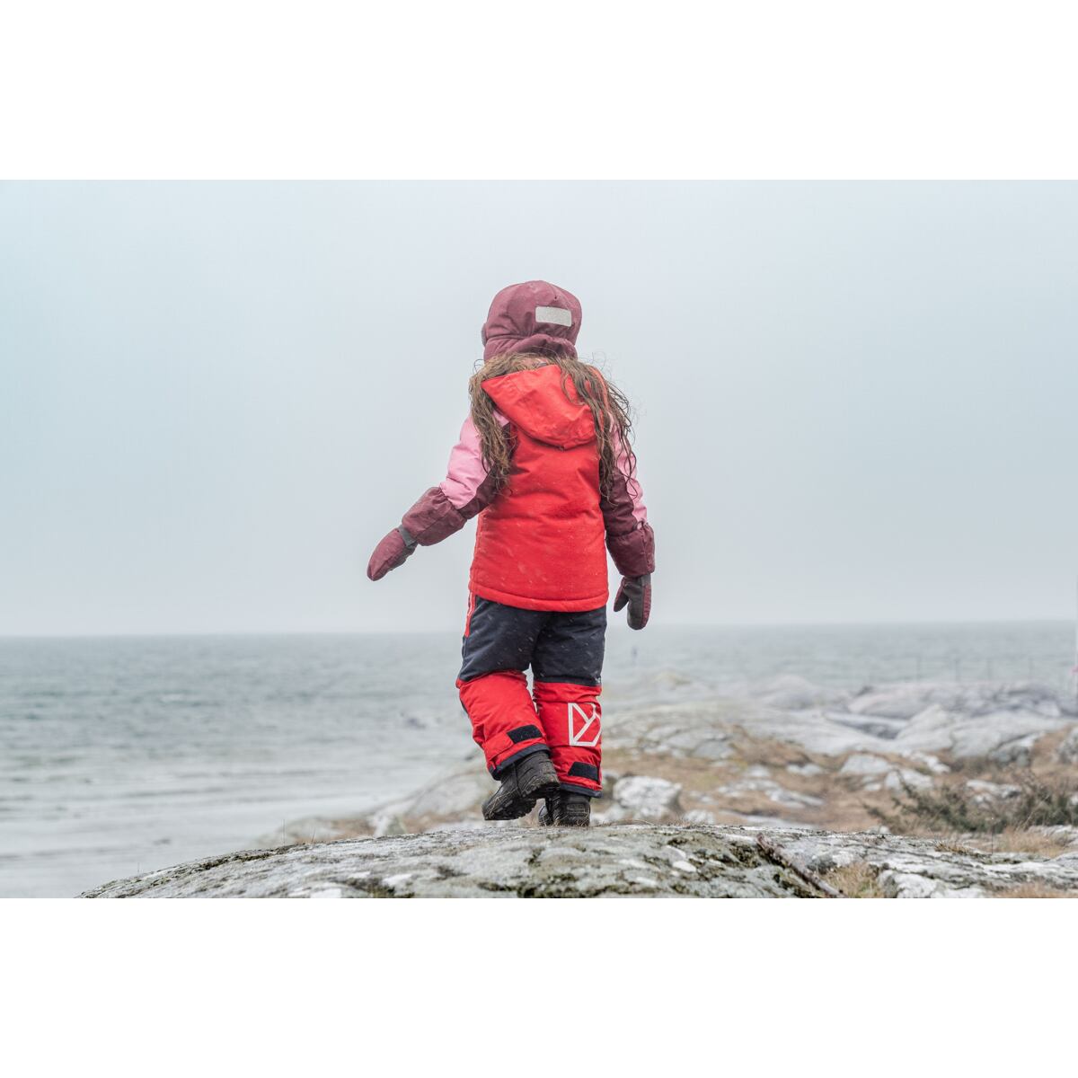 Didriksons Dětská zimní čepice Biggles anemon red